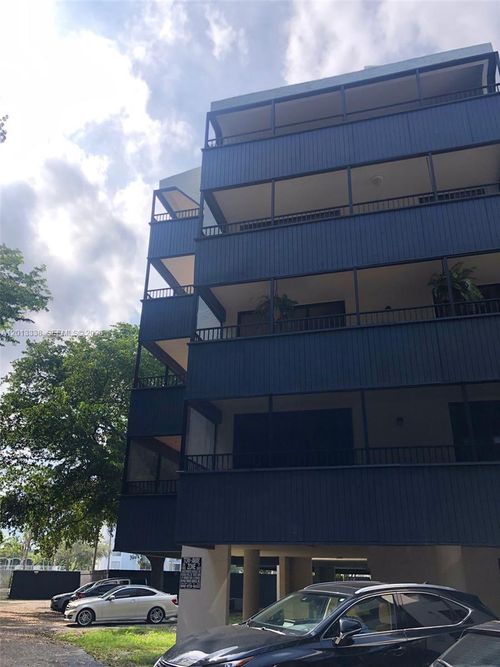 410-16220 Nw 2nd Ave, Miami, FL, 33169-6539 | Card Image