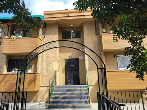 210 S Commonwealth, Los Angeles, CA, 90004 | Card Image