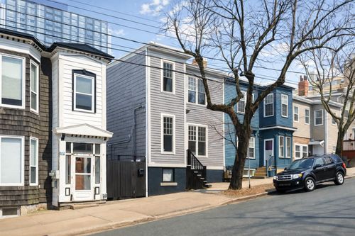 1154-1156 Queen St, Halifax, NS, B3H2S3 | Card Image