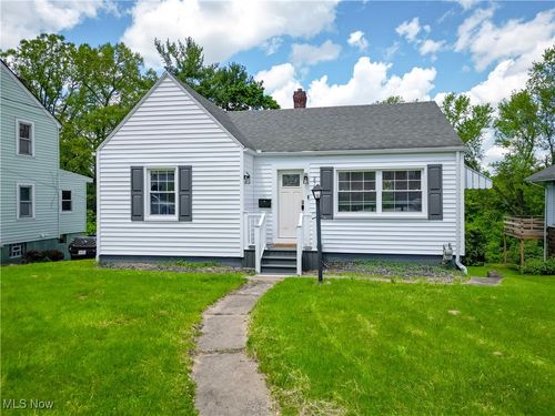 2717 Cleveland Ave, Steubenville, OH, 43952-1136 | Card Image