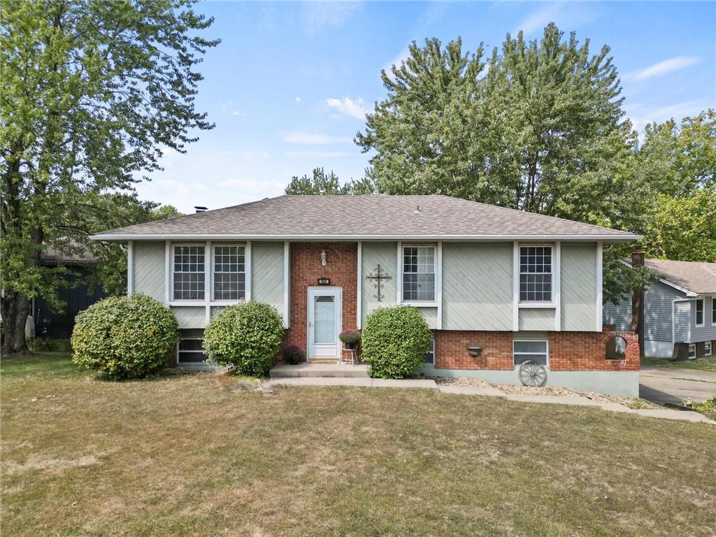 Sunset Strip St, Excelsior Springs, MO 64024