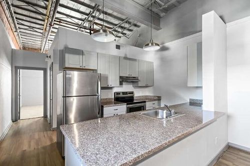 220-612 W Texas Ave, Baytown, TX, 77520-4779 | Card Image