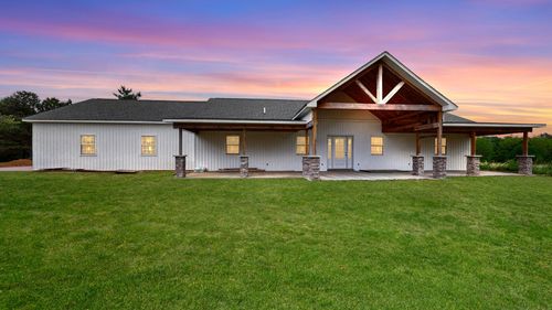 226 Douglas Rd, Murray, KY, 42071-5760 | Card Image