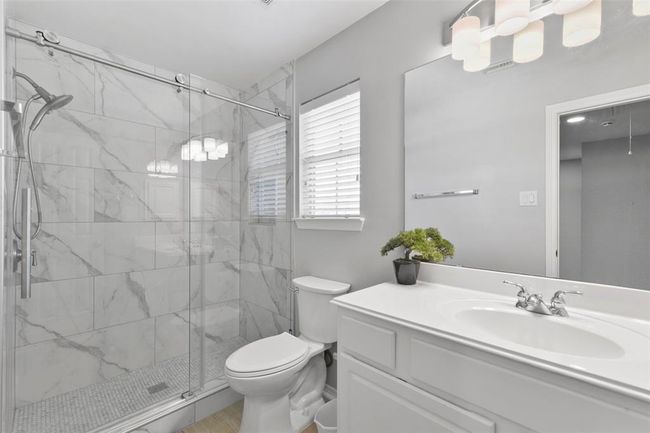 1110 Enclave Sq W, Townhouse with 3 bedrooms, 3 bathrooms and 2 parking in Houston TX | Image 33