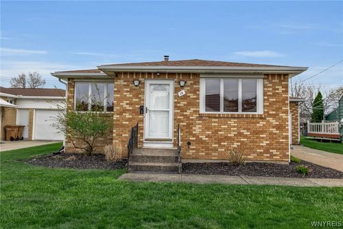 19 Algiers Ln, Cheektowaga, NY, 14225-4703 | Card Image