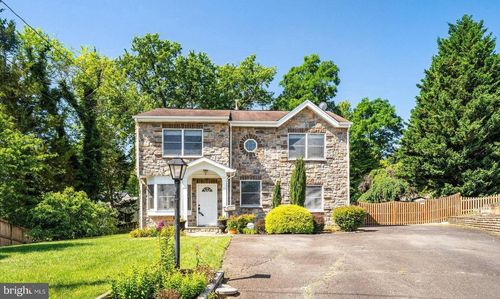 2052 Arch Dr, FALLS CHURCH, VA, 22043-1355 | Card Image