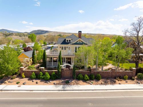 101 W 8th St, Palisade, CO, 81526-5054 | Card Image