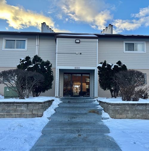 apt-282-880 E Old Willow Rd, Prospect Heights, IL, 60070-2136 | Card Image