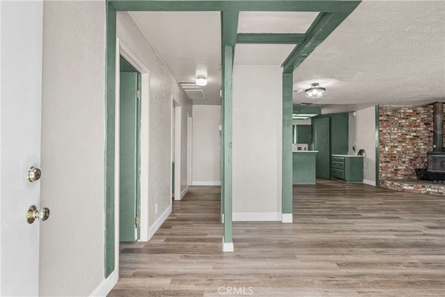 26865 Elizabeth Lake Rd, House other with 2 bedrooms, 2 bathrooms and 2 parking in Lake Hughes CA | Image 13