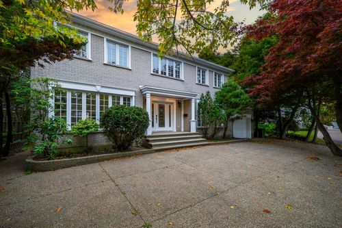 916 Young Ave, Halifax, NS, B3H2W1 | Card Image