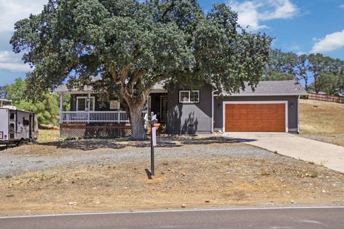 11385 Milton Rd, Valley Springs, CA, 95252-9084 | Card Image