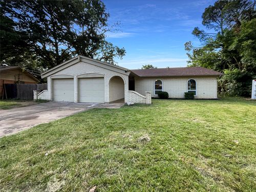 2517 Laredo Ct, Arlington, TX, 76015-1310 | Card Image