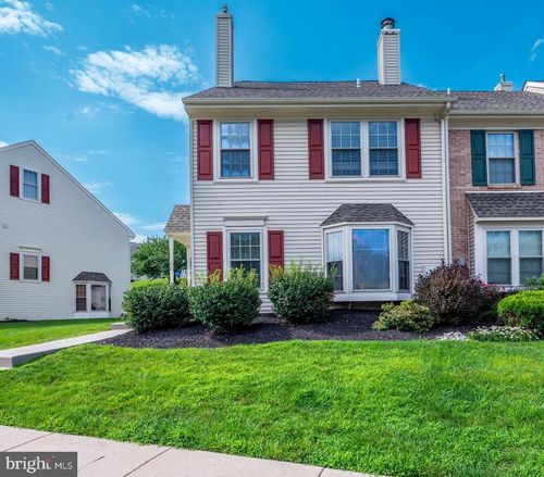 1053 Maple Glen Cir, POTTSTOWN, PA, 19464-3260 | Card Image
