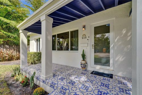 539 Ne 25th St, Wilton Manors, FL, 33305-1134 | Card Image