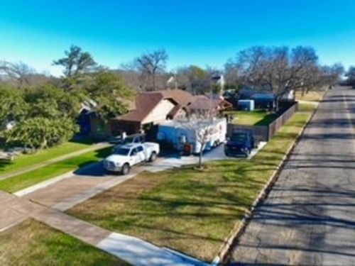2924 Windsor Avenue, Waco, TX, 76708 | Card Image
