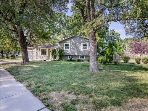 10013 Benson St, Overland Park, KS, 66212-4163 | Card Image