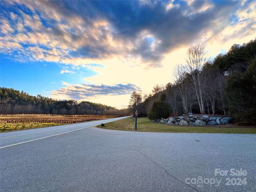 24-0 Narrow Gauge Dr, Lenoir, NC, 28645 | Card Image
