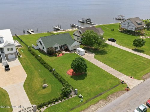 110 E Dowry Crk, Belhaven, NC, 27810-8957 | Card Image