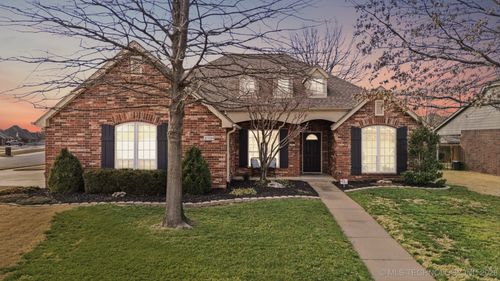 3104 Tamarack Ave, Broken Arrow, OK, 74012-8758 | Card Image