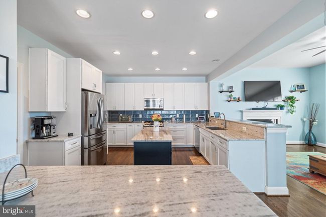 2209 Turnbuckle Ln, House other with 5 bedrooms, 4 bathrooms and null parking in WOODBRIDGE VA | Image 16