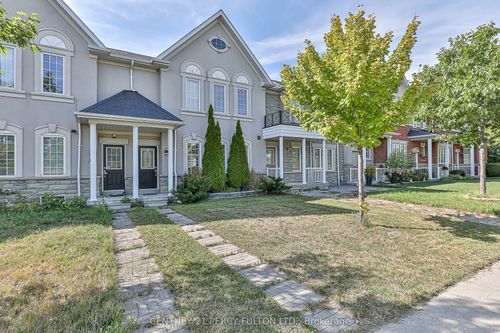 29 Vettese Crt, Markham, ON, L6B0V6 | Card Image
