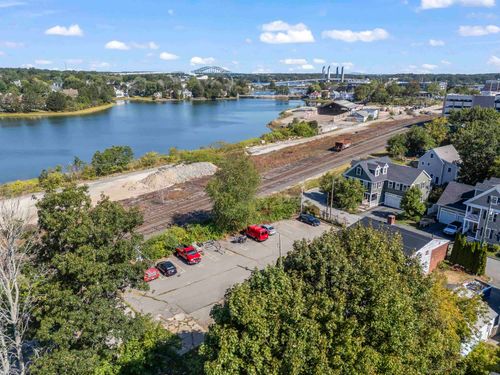 94 Langdon St, Portsmouth, NH, 03801-3967 | Card Image