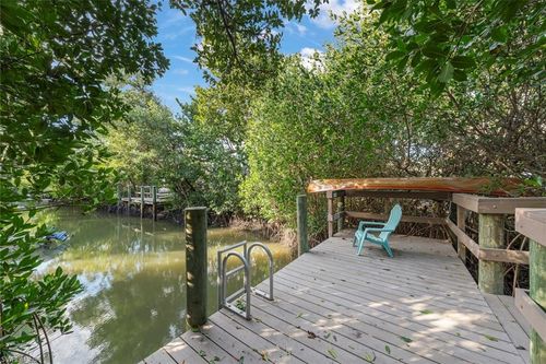 unit-e4-561 Periwinkle Way, SANIBEL, FL, 33957-3930 | Card Image