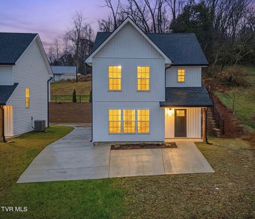 1922 Siam Rd, Elizabethton, TN, 37643-4776 | Card Image