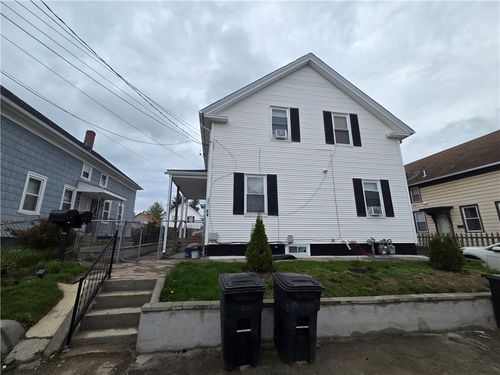 62 Maple Ave, Johnston, RI, 02919-6908 | Card Image