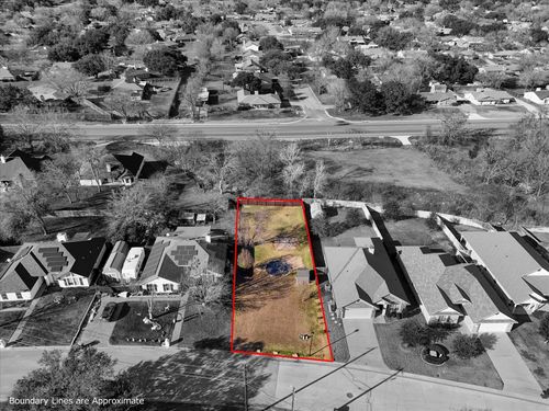 324 Hedrick Dr, Hewitt, TX, 76643-3868 | Card Image