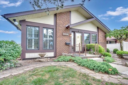 40584 Newporte Ct, Plymouth, MI, 48170 | Card Image