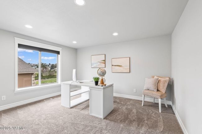 Guest Bedroom 3 | Image 28