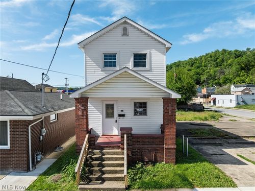 523 Union St, Martins Ferry, OH, 43935-1929 | Card Image