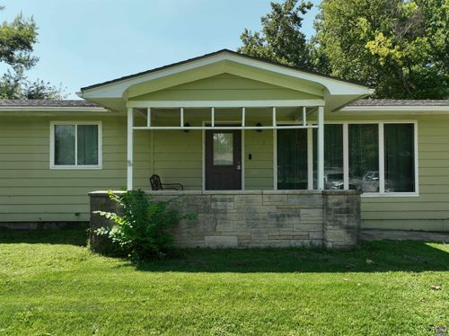 117 Main St, Rossville, KS, 66533-9618 | Card Image