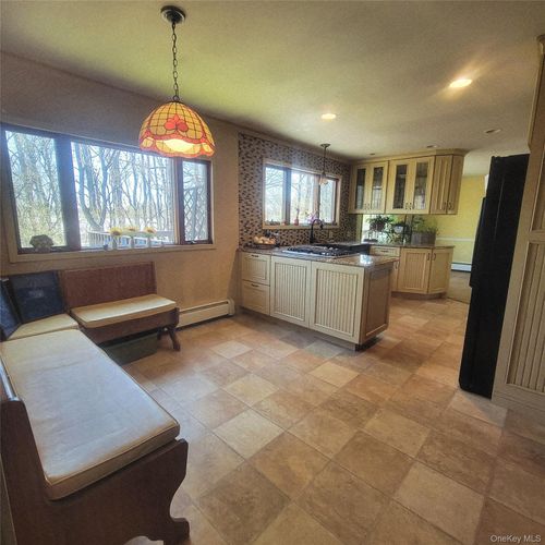 14 Wedgewood Dr, Goshen, NY, 10924-2539 | Card Image