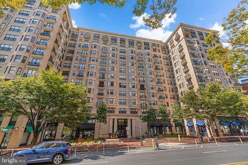 apt-203-7710 Woodmont Ave, BETHESDA, MD, 20814-6040 | Card Image