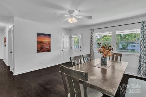 4930 Crestmont Dr, Charlotte, NC, 28205-4615 | Card Image