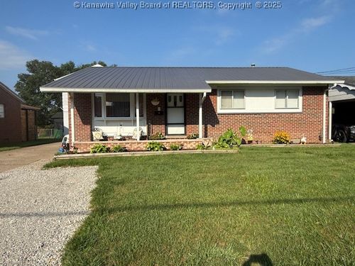 129 Taylor St, Hurricane, WV, 25526-1517 | Card Image