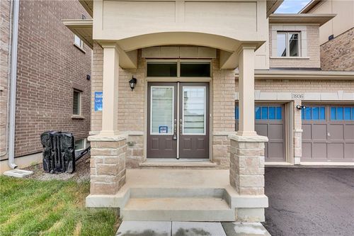 3936 Leonardo St, Burlington, ON, L7M0Z8 | Card Image