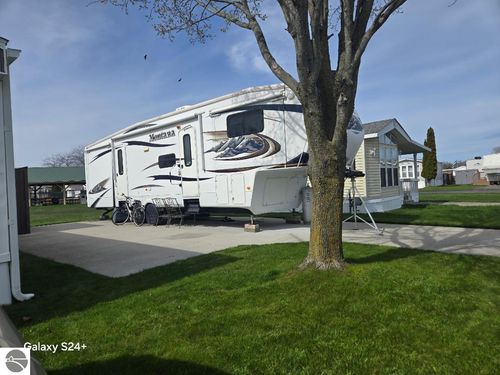 3675 E Michigan Ave, Au Gres, MI, 48703-9795 | Card Image