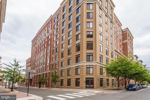 ph10-1201 N Garfield St, ARLINGTON, VA, 22201-6813 | Card Image