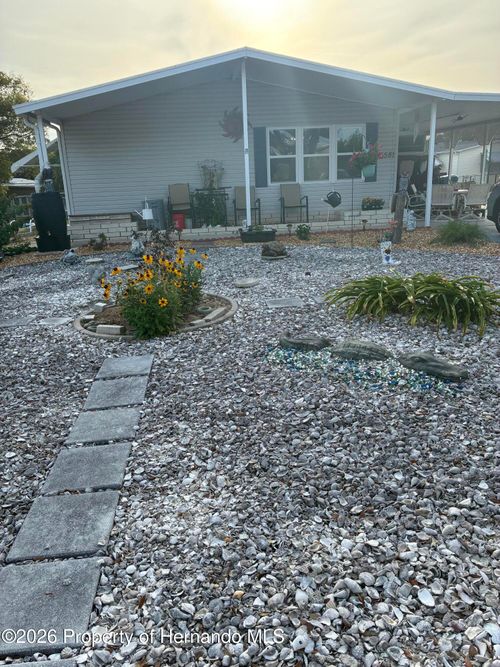 15581 Brookridge Blvd, Brooksville, FL, 34613-5004 | Card Image