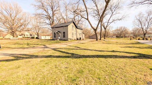 303 Chick St, Council Grove, KS, 66846-1921 | Card Image
