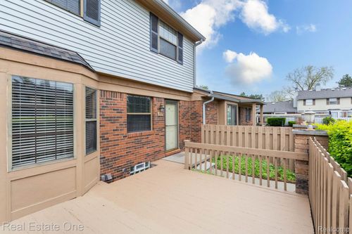 33-1891 Vine Way Dr, Canton, MI, 48188-1851 | Card Image