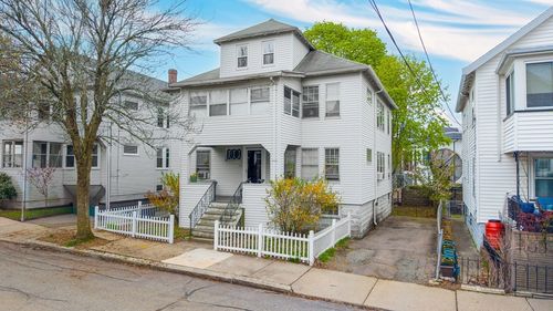 52 Sterling St, Somerville, MA, 02144-1117 | Card Image