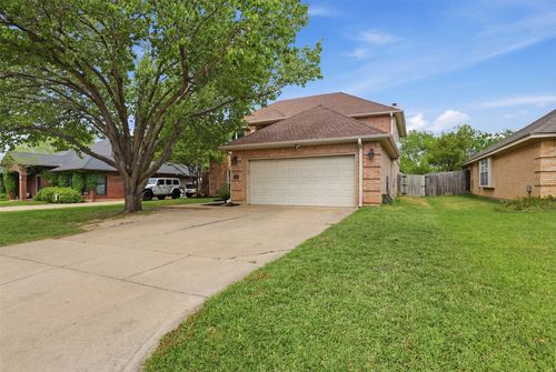 7433 Steward Ln, North Richland Hills, TX, 76182-4555 | Card Image