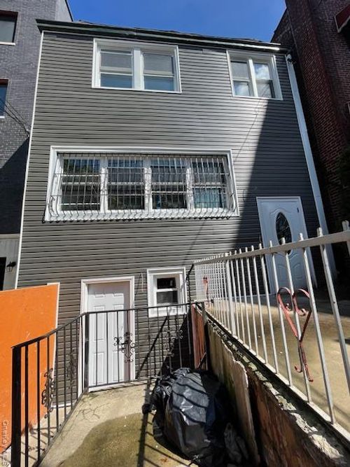 1802 Palisade Pl, Bronx, NY, 10453-6705 | Card Image