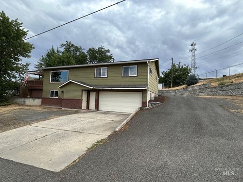 1031 16th Ave, Clarkston, WA, 99403-2808 | Card Image