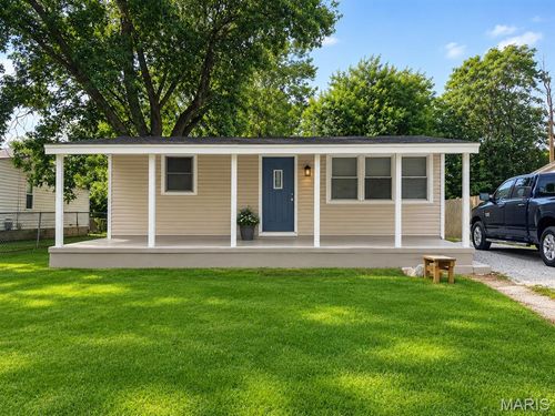 2149 Miracle Ave, Granite City, IL, 62040-2403 | Card Image