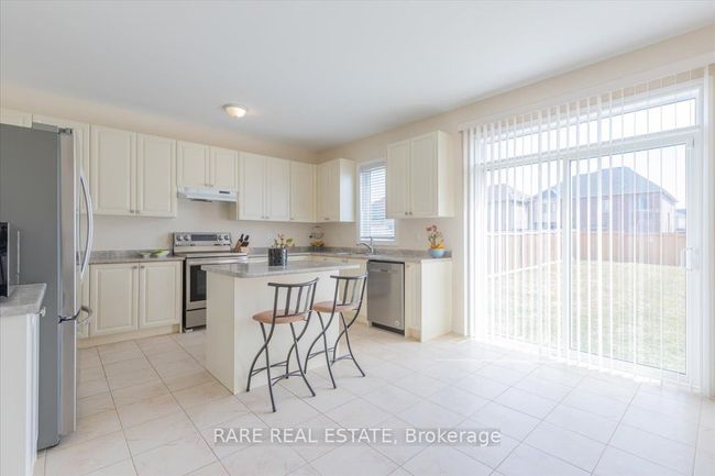 82 Rugman Cres, House other with 4 bedrooms, 4 bathrooms and 4 parking in Springwater ON | Image 13